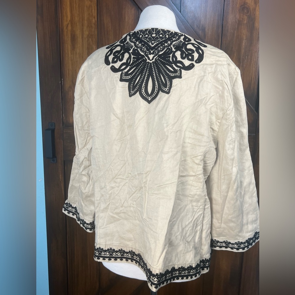 Chico's 3 Linen Cream Embroidered Bohemian Design 3/4 Sleeve Jacket Blazer NWT - Picture 2 of 13